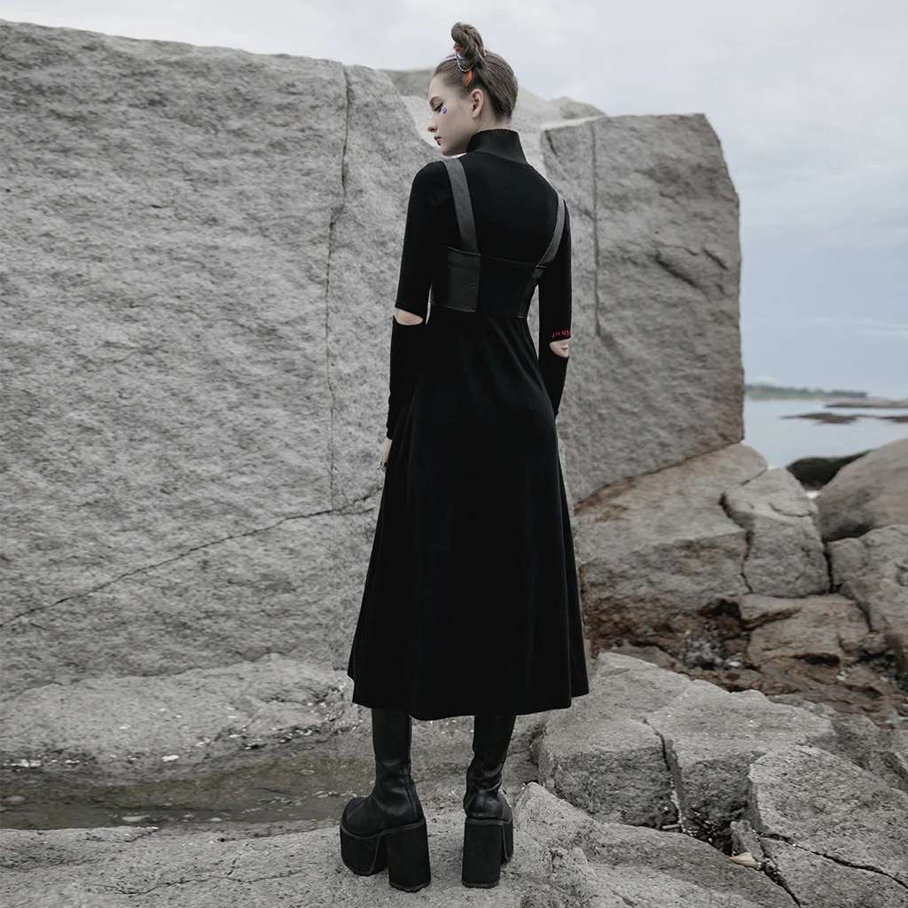 OPY-487XCF Gothic Coat Long Sleek Black Zip-Up Dress - Image 5