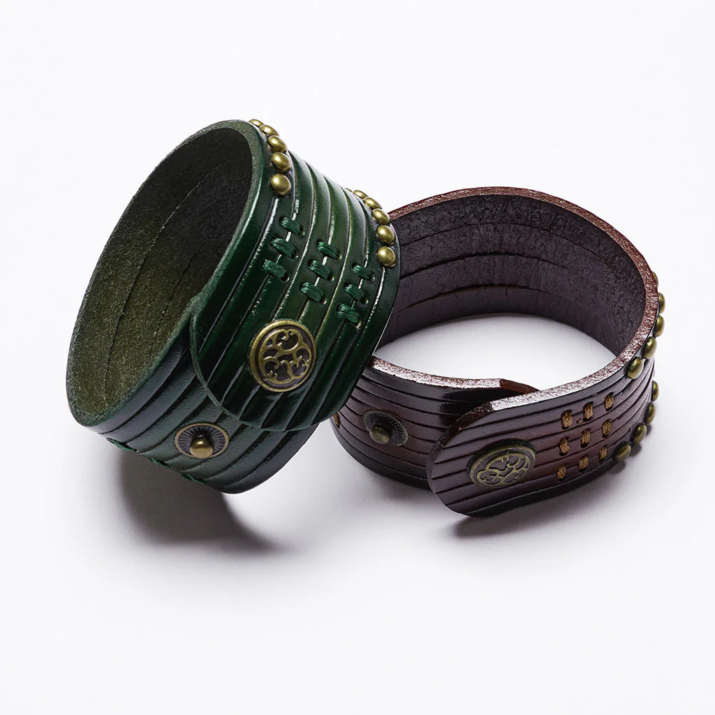 WS-712SSF Rustic Leather Rivet Cuff Punk Accessories Bold Design - Image 7